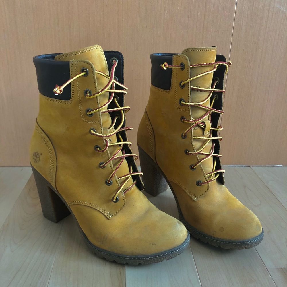 Timberland Tillston Heeled Boots - size 8